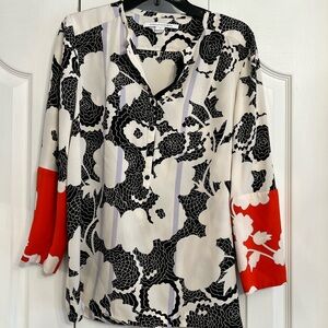Diane Von Furstenberg 100% Silk Black & White Floral Blouse with Red Sleeves